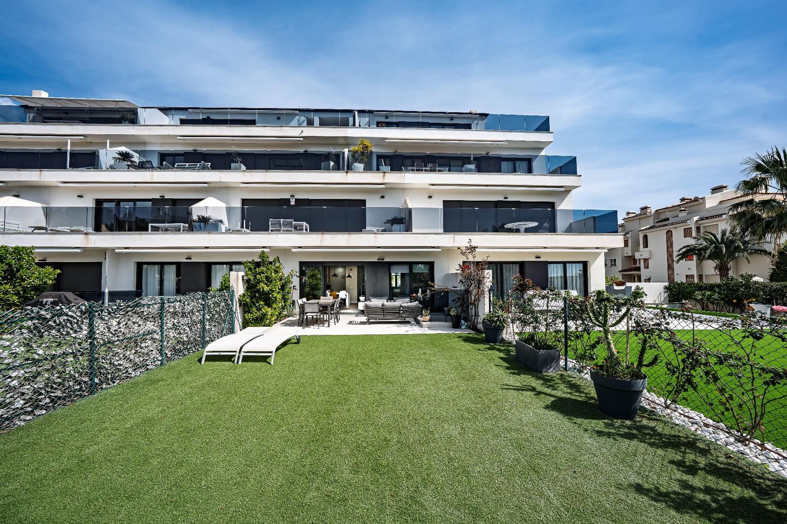 3 soveværelse Lejlighed til salg i Finestrat med swimmingpool - € 399.000 (Ref: 9686366)