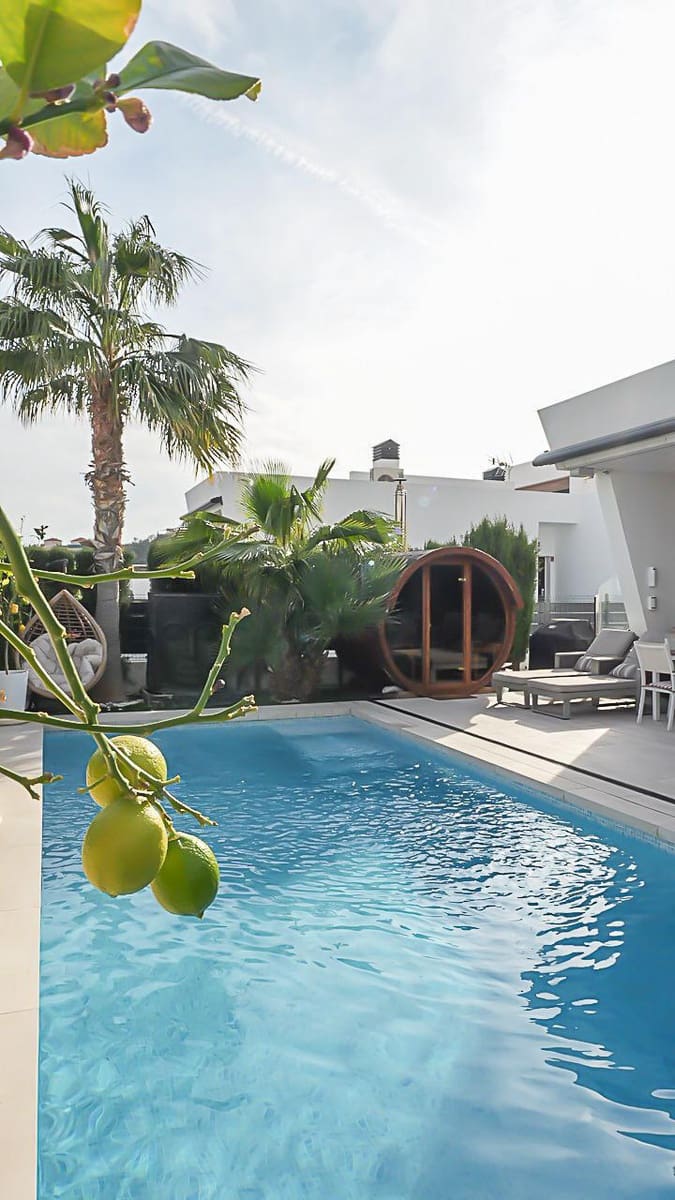 3 slaapkamer Villa te huur in Finestrat met zwembad garage - € 4.999 (Ref: 9690561)