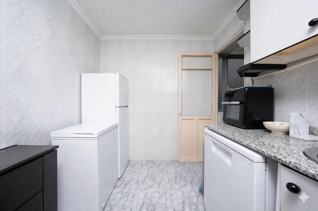 2 quarto Apartamento para venda em Alicante cidade - 173 000 € (Ref: 9695276)