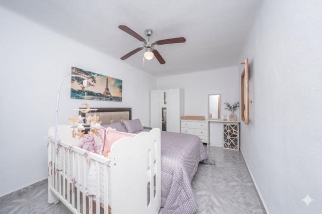 2 quarto Apartamento para venda em Alicante cidade - 173 000 € (Ref: 9695276)