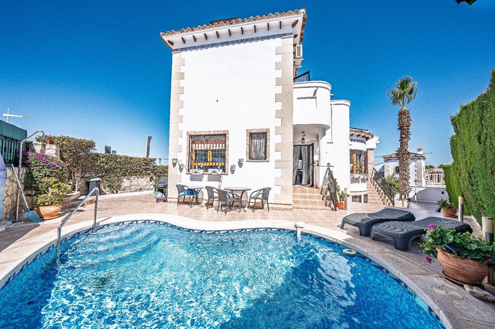 Chalet de 6 habitaciones en Algorfa en venta con piscina garaje - 479.900 € (Ref: 9701590)