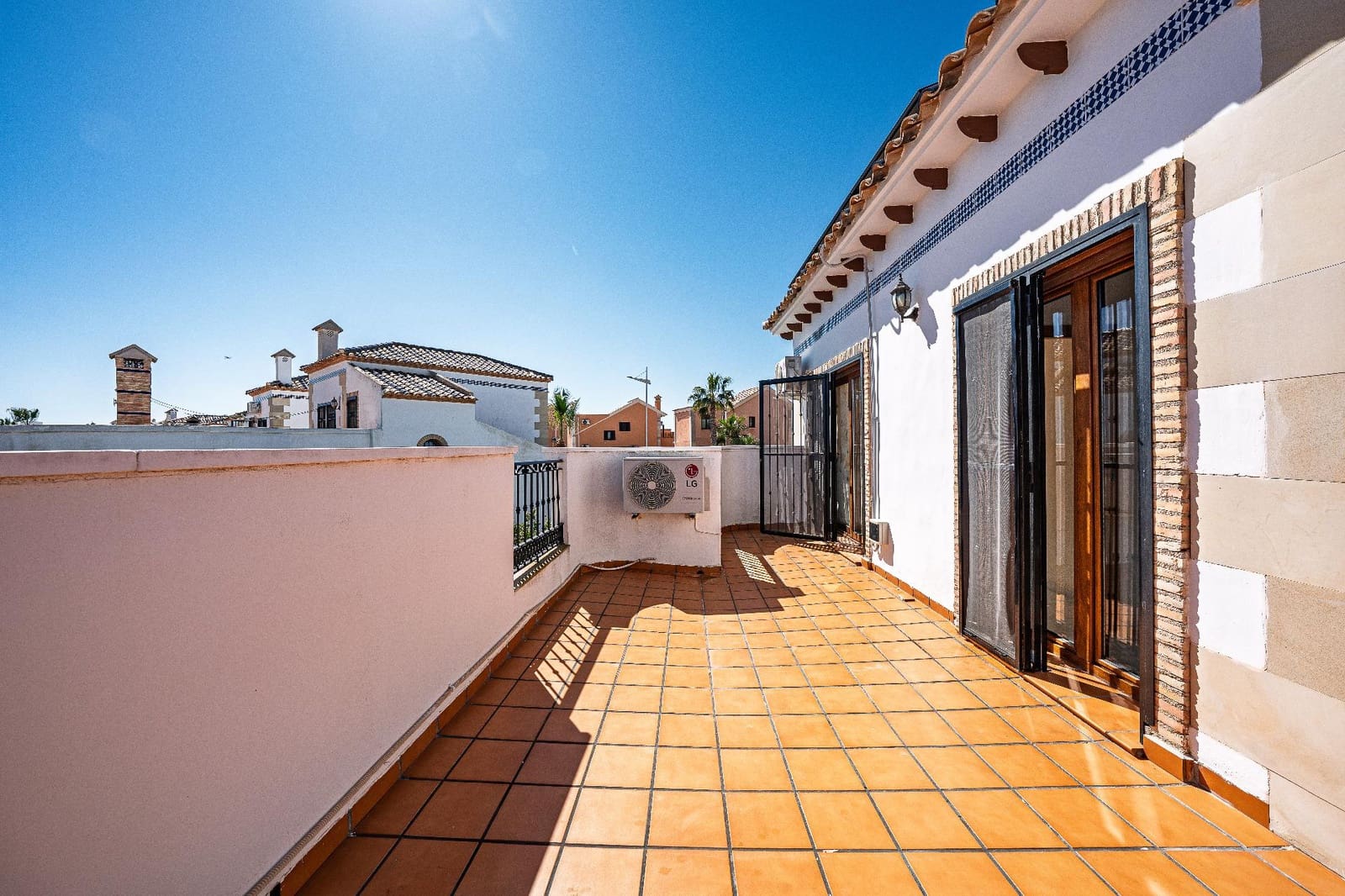 6 soverom Villa til salgs i Algorfa med svømmebasseng garasje - € 449 900 (Ref: 9701590)