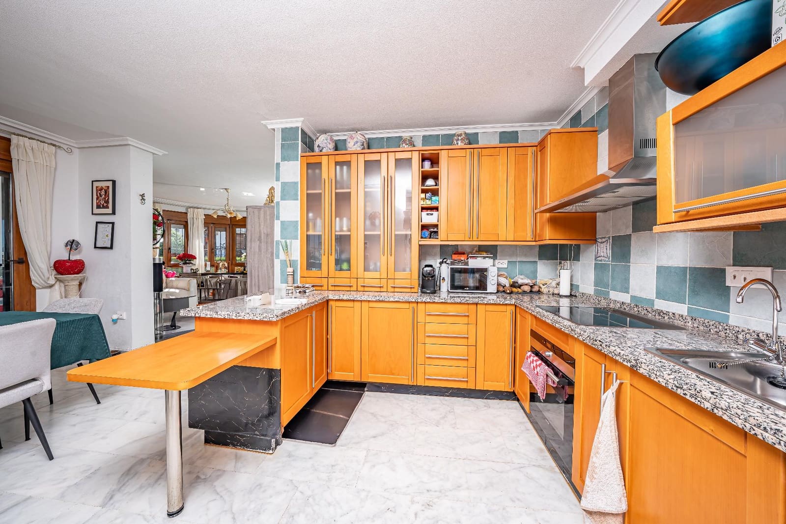 6 soverom Villa til salgs i Algorfa med svømmebasseng garasje - € 449 900 (Ref: 9701590)