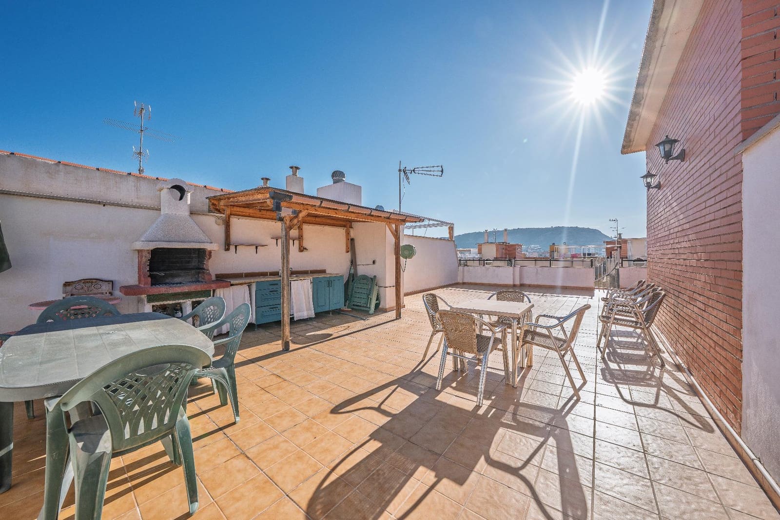 3 bedroom Penthouse for sale in Alicante / Alacant city with pool garage - € 440,000 (Ref: 9701591)