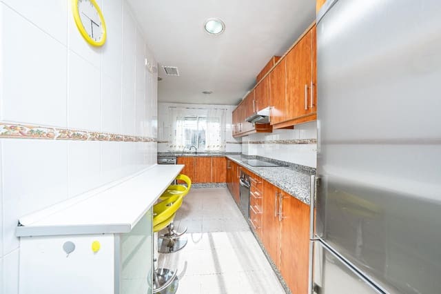 3 makuuhuone Kattohuoneisto myytävänä paikassa Alicante kaupunki mukana uima-altaan 
autotalli - 440 000 € (Ref: 9701591)