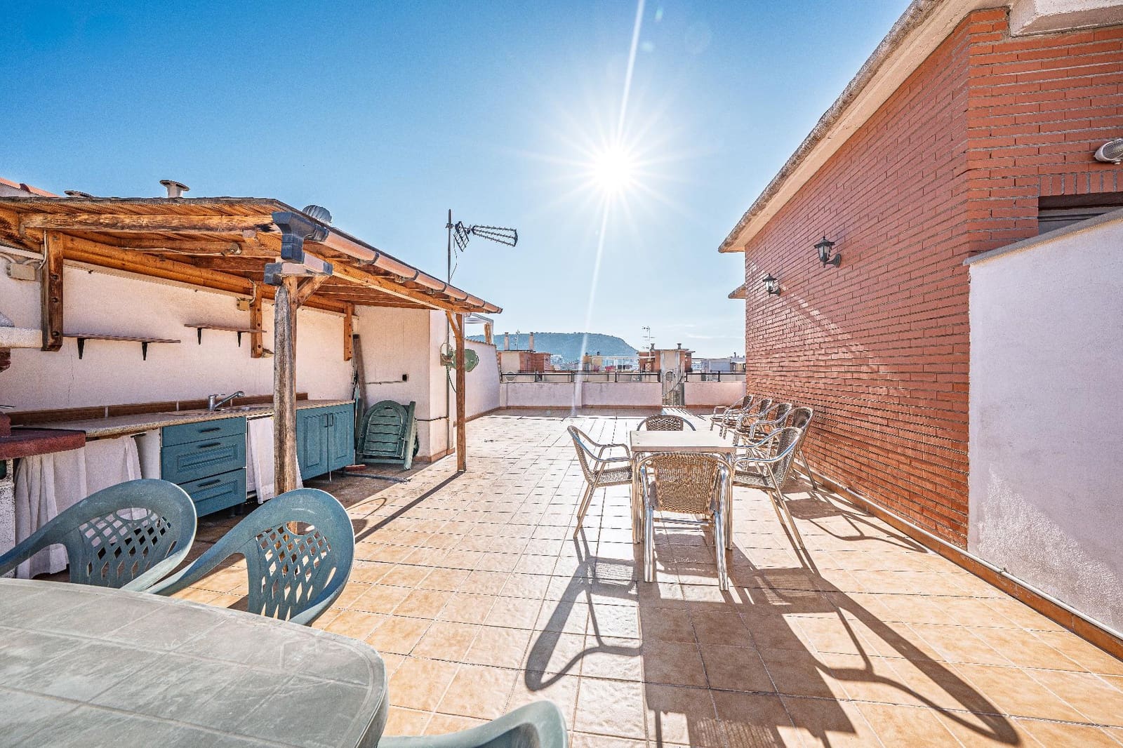 3 sovrum Takvåning till salu i Alicante stad med pool garage - 399 900 € (Ref: 9701591)