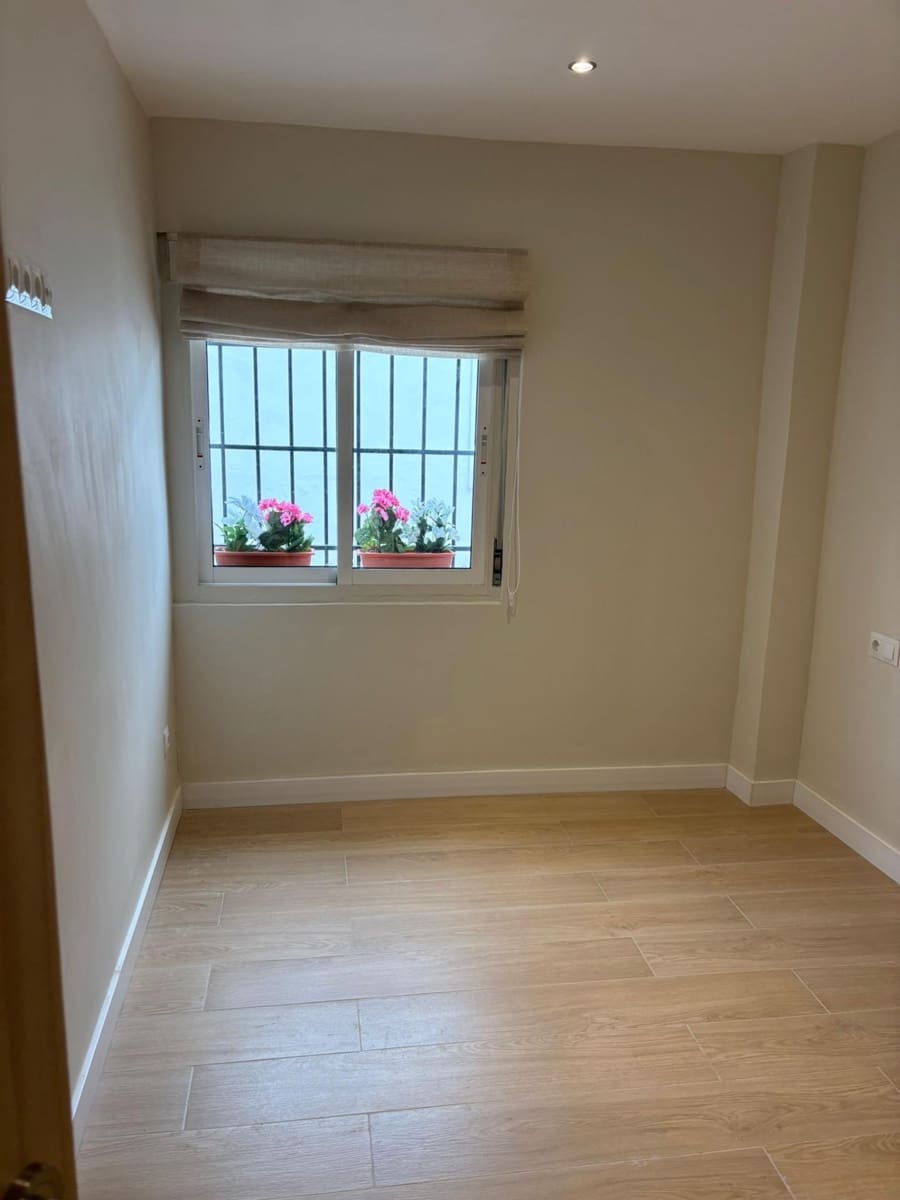 2 quarto Moradia em Banda para arrendar em Altea - 1 450 € (Ref: 9701592)