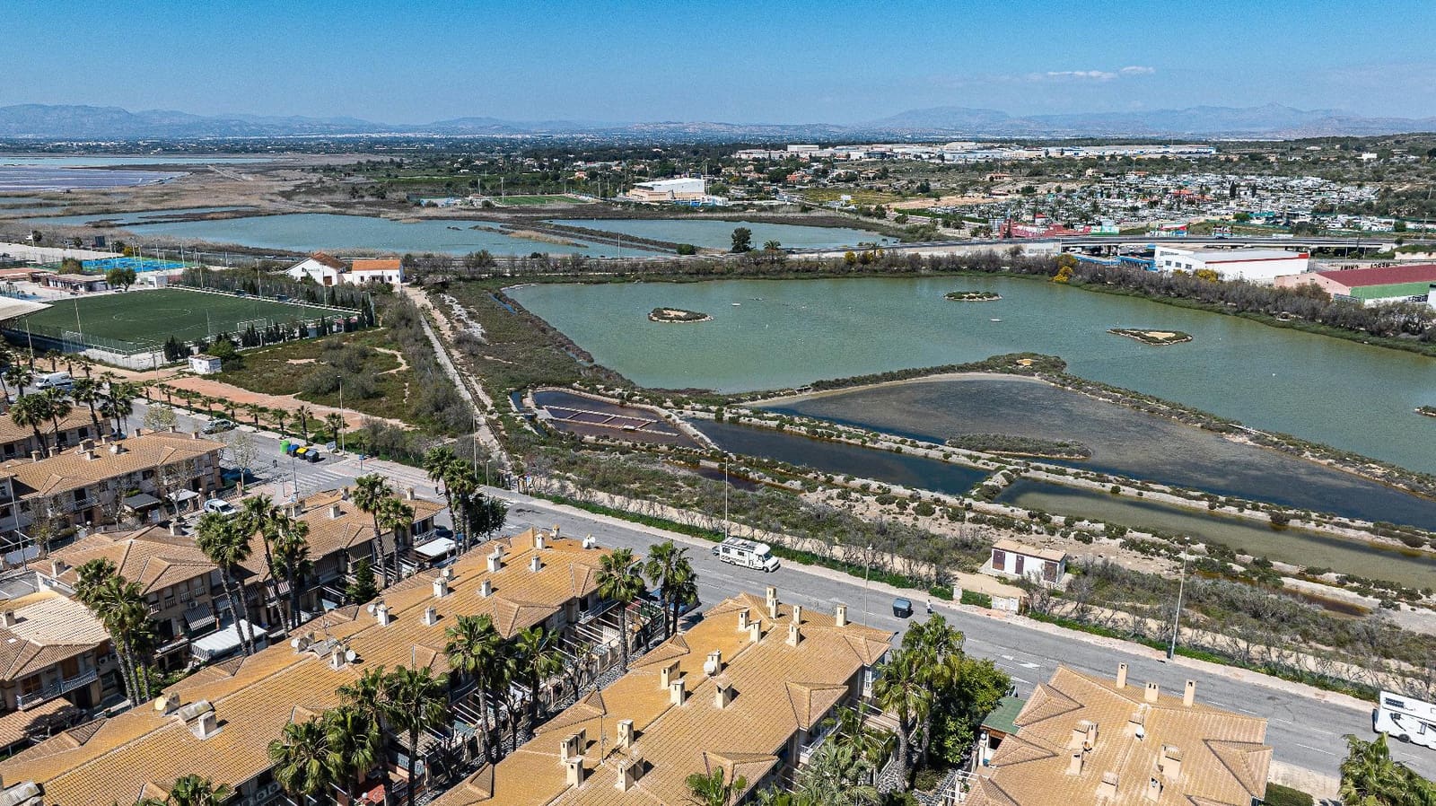 1 bedroom Bungalow for sale in Santa Pola - € 135,000 (Ref: 9714881)