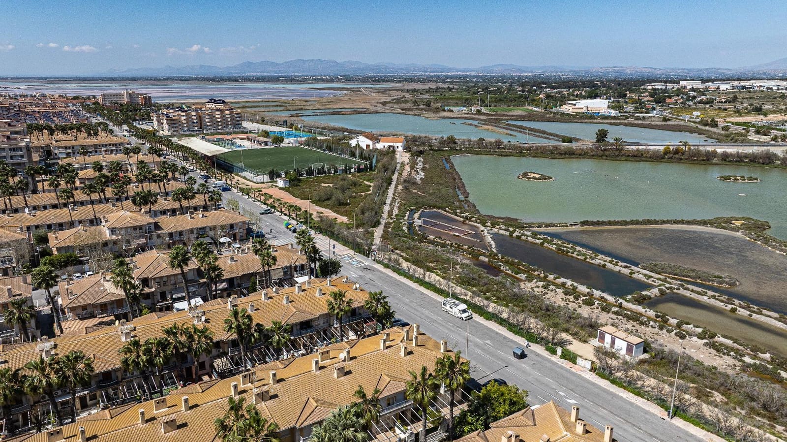 1 bedroom Bungalow for sale in Santa Pola - € 135,000 (Ref: 9714881)