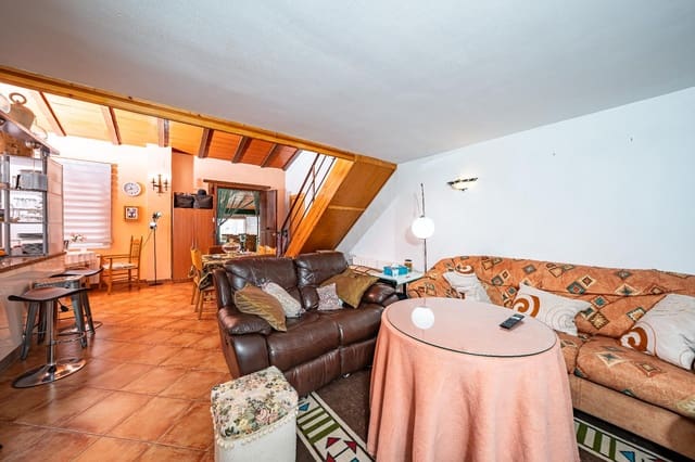 2 bedroom Finca/Country House for sale in Onil with pool garage - € 320,000 (Ref: 9714882)