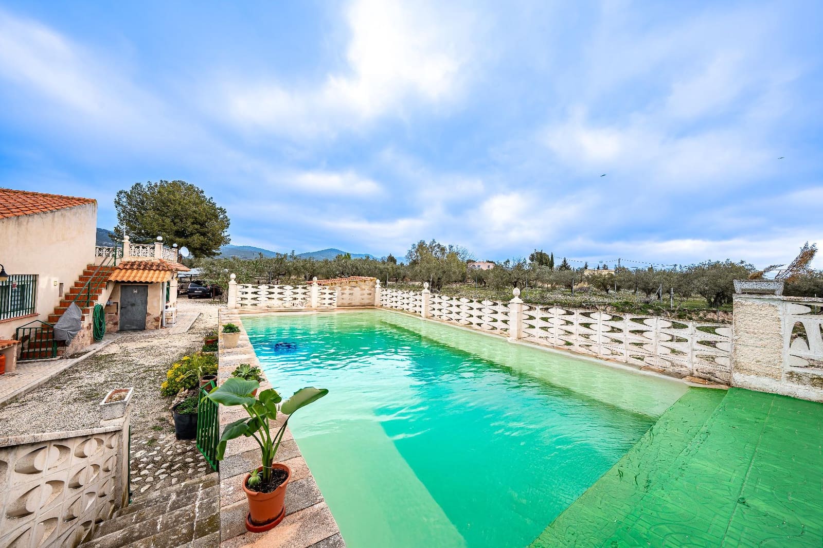 2 bedroom Finca/Country House for sale in Onil with pool garage - € 320,000 (Ref: 9714882)