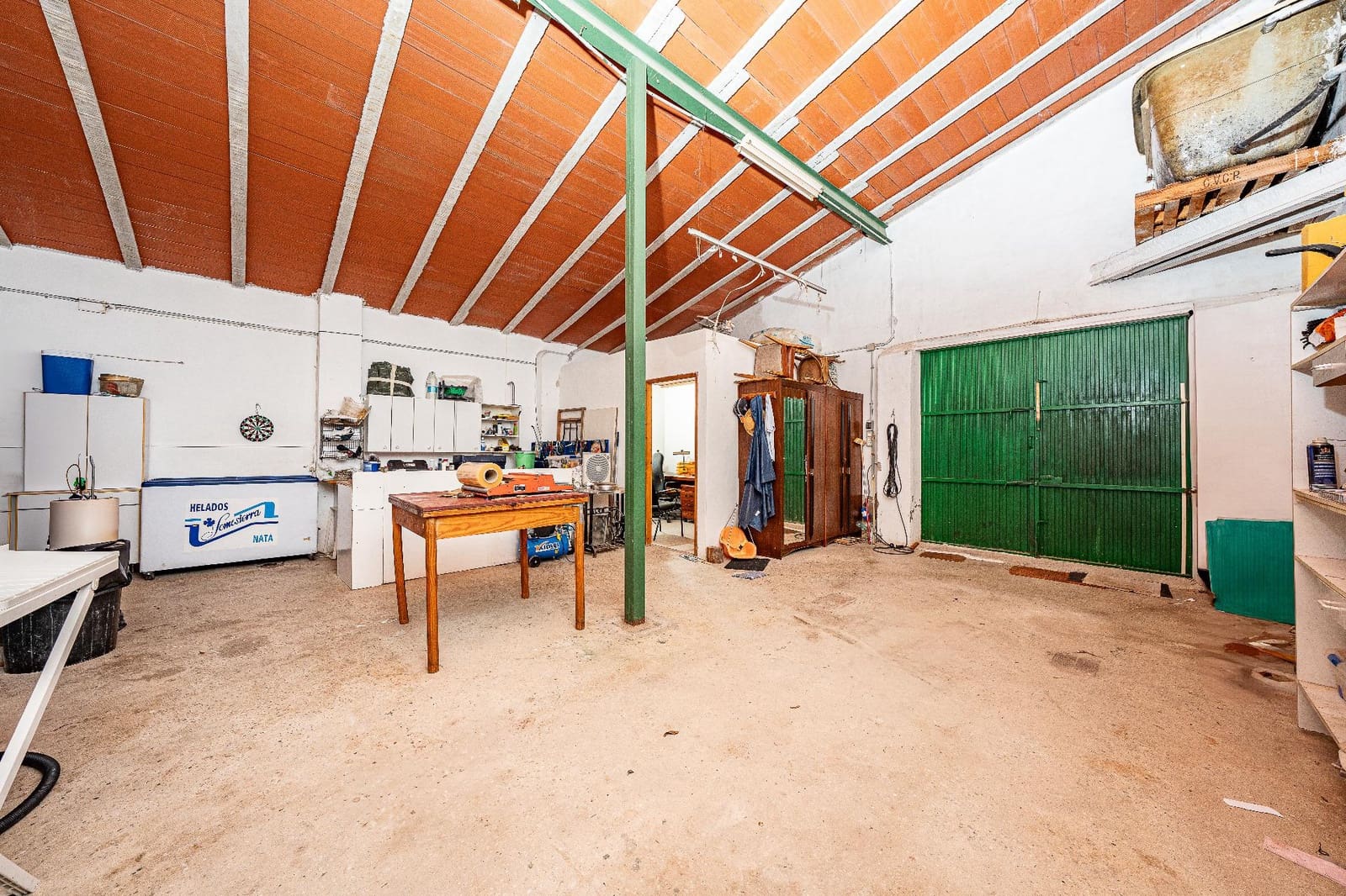 2 bedroom Finca/Country House for sale in Onil with pool garage - € 320,000 (Ref: 9714882)