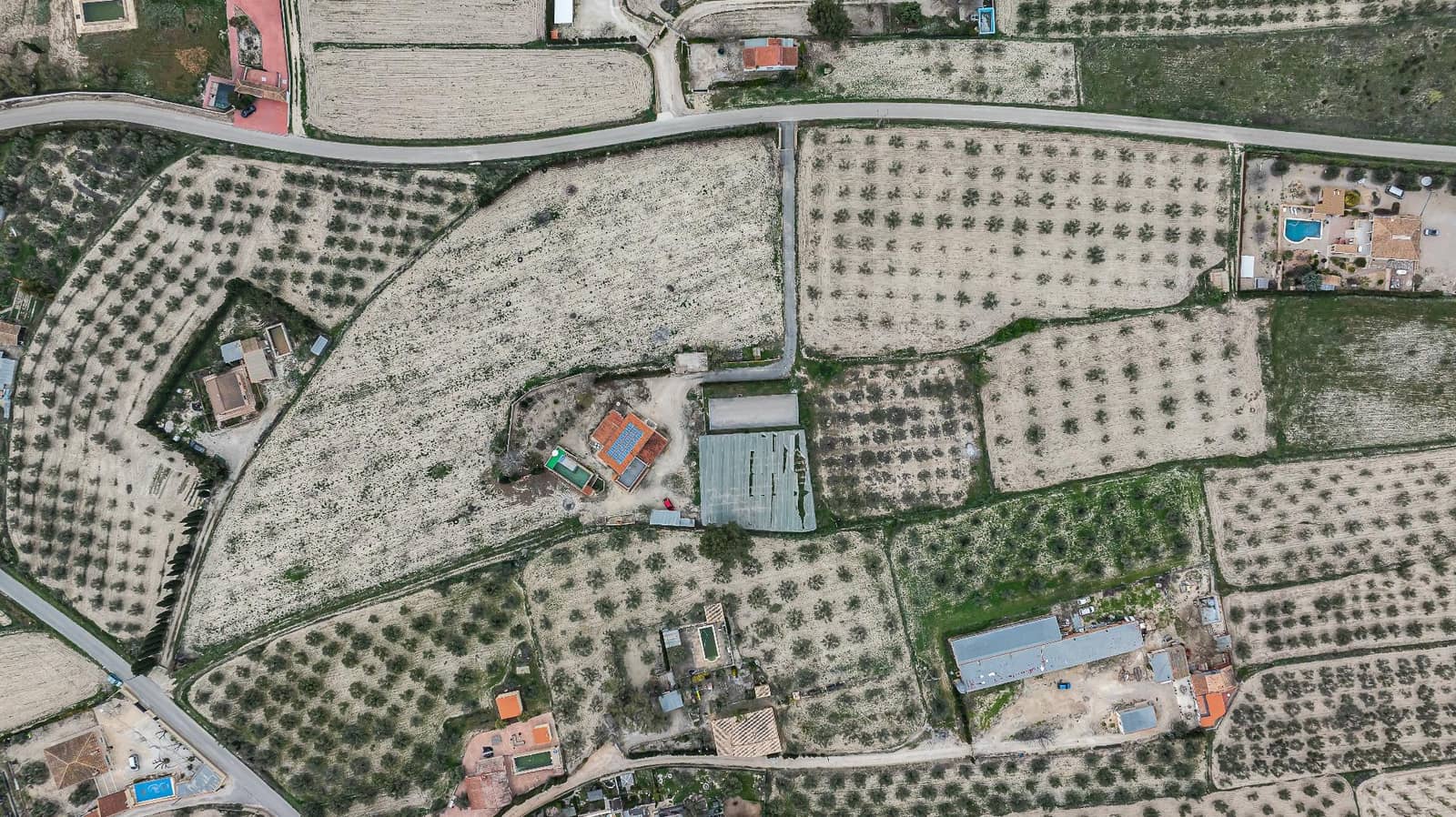 2 bedroom Finca/Country House for sale in Onil with pool garage - € 320,000 (Ref: 9714882)