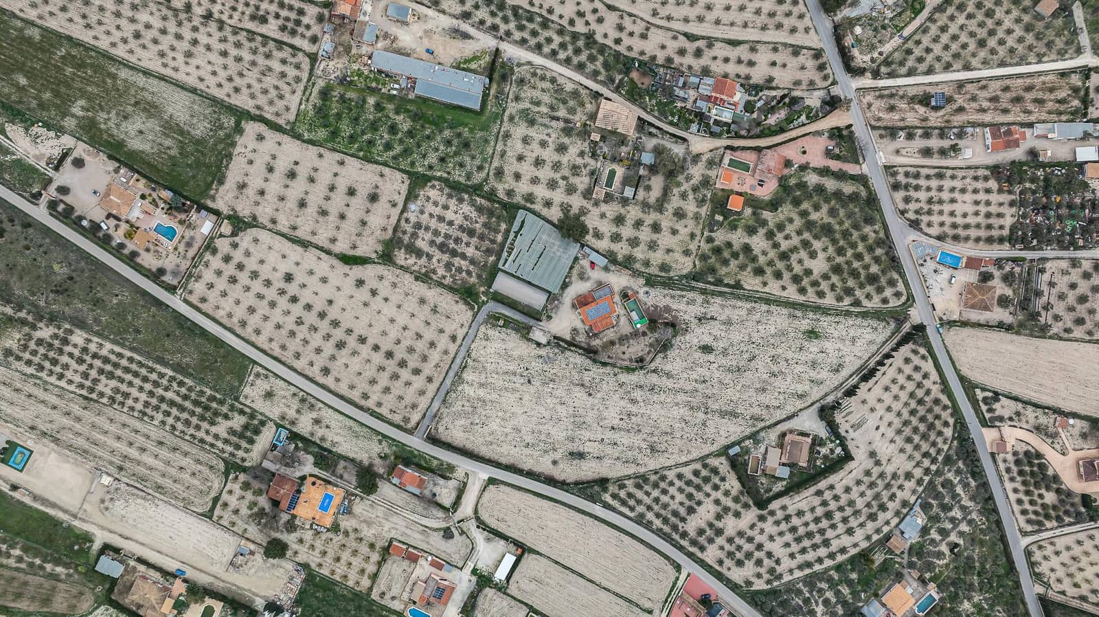 2 bedroom Finca/Country House for sale in Onil with pool garage - € 320,000 (Ref: 9714882)