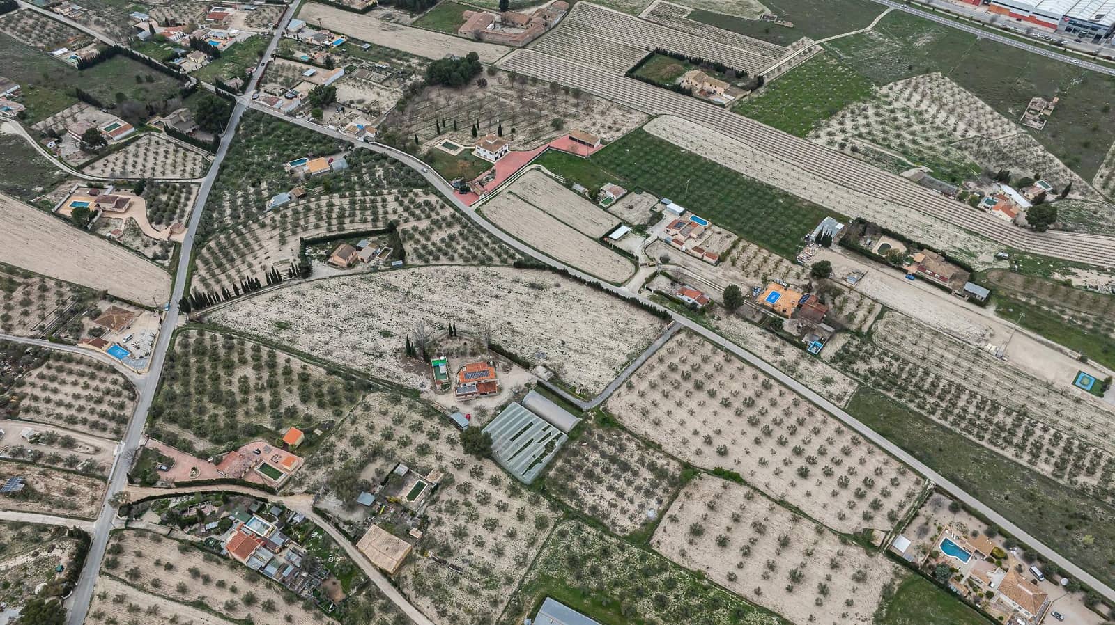 2 bedroom Finca/Country House for sale in Onil with pool garage - € 320,000 (Ref: 9714882)