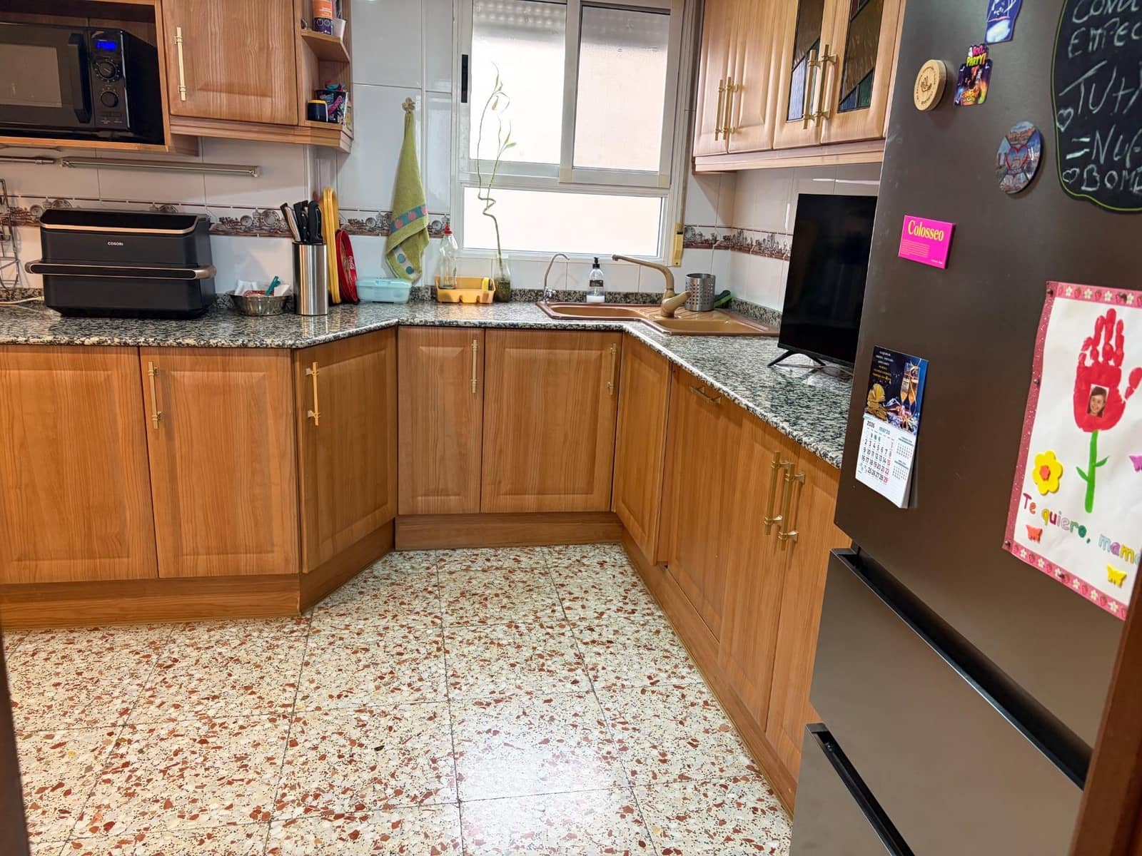 Appartement de 3 chambres à louer à Elche / Elx - 850 € (Ref: 9714883)
