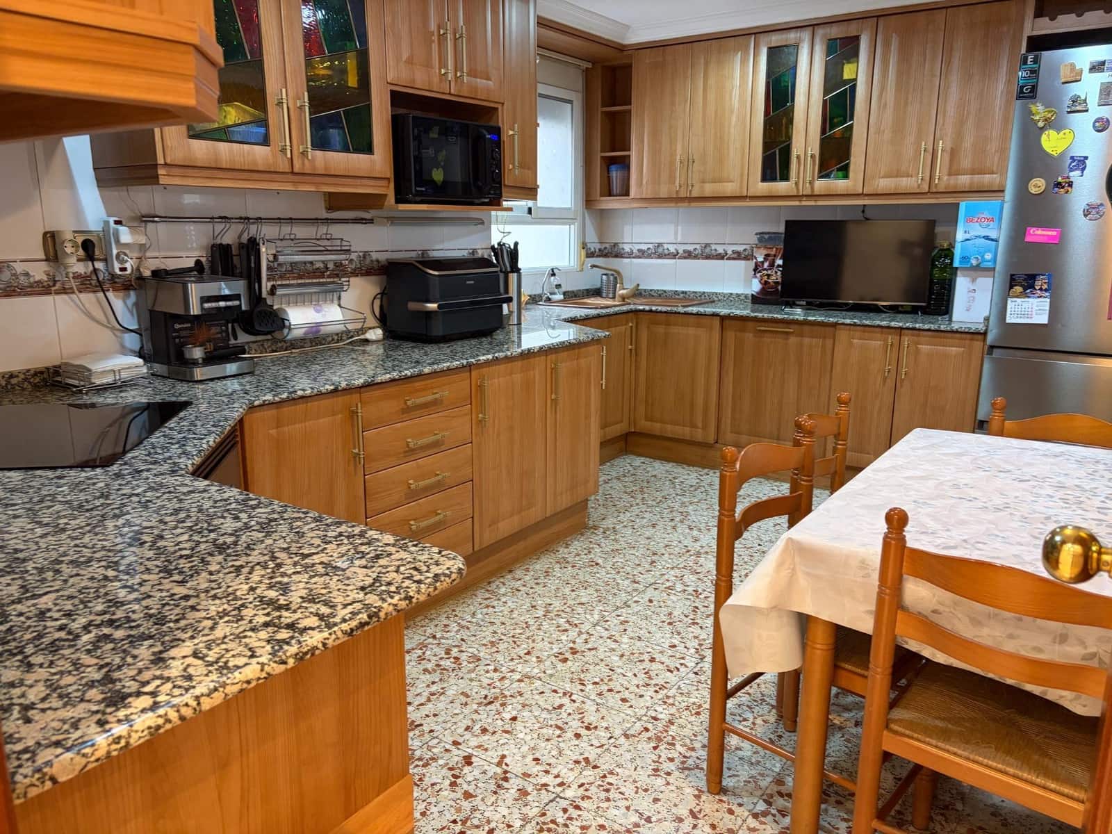 3 bedroom Flat for rent in Elche / Elx - € 850 (Ref: 9714883)