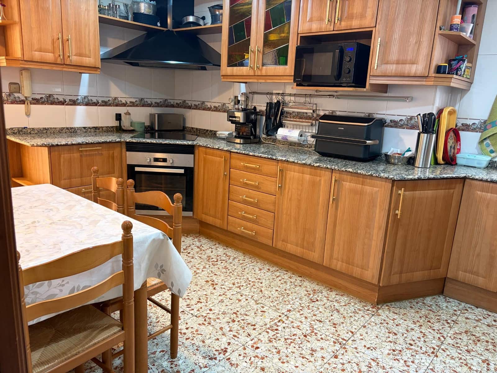 3 bedroom Flat for rent in Elche / Elx - € 850 (Ref: 9714883)