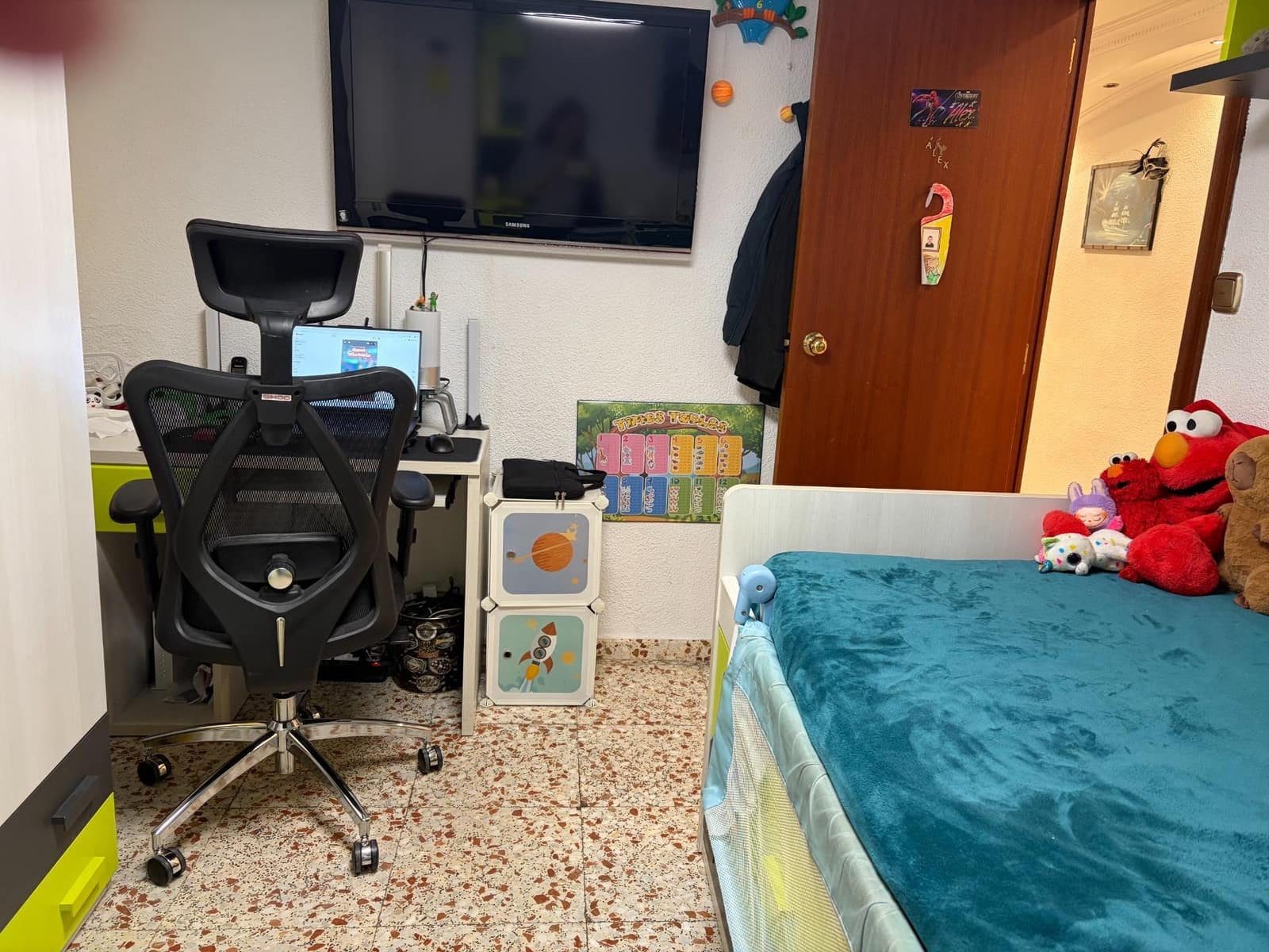 3 bedroom Flat for rent in Elche / Elx - € 850 (Ref: 9714883)