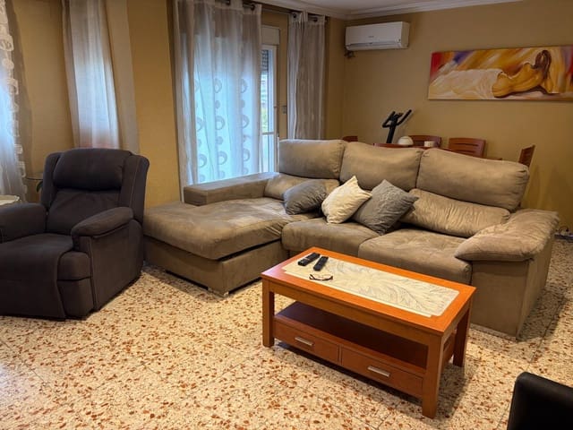 3 sovrum Lägenhet att hyra i Elche / Elx - 850 € (Ref: 9714883)