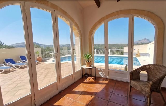 Villa/Maison de 3 chambres à louer à Javea / Xàbia avec piscine garage - 2 750 € (Ref: 9714884)