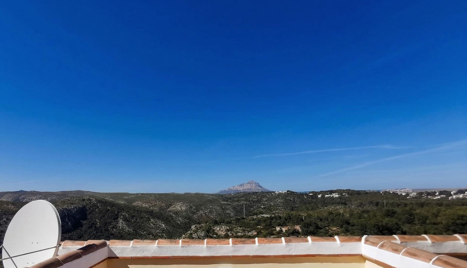Villa/Maison de 3 chambres à louer à Javea / Xabia avec piscine garage - 2 750 € (Ref: 9714884)