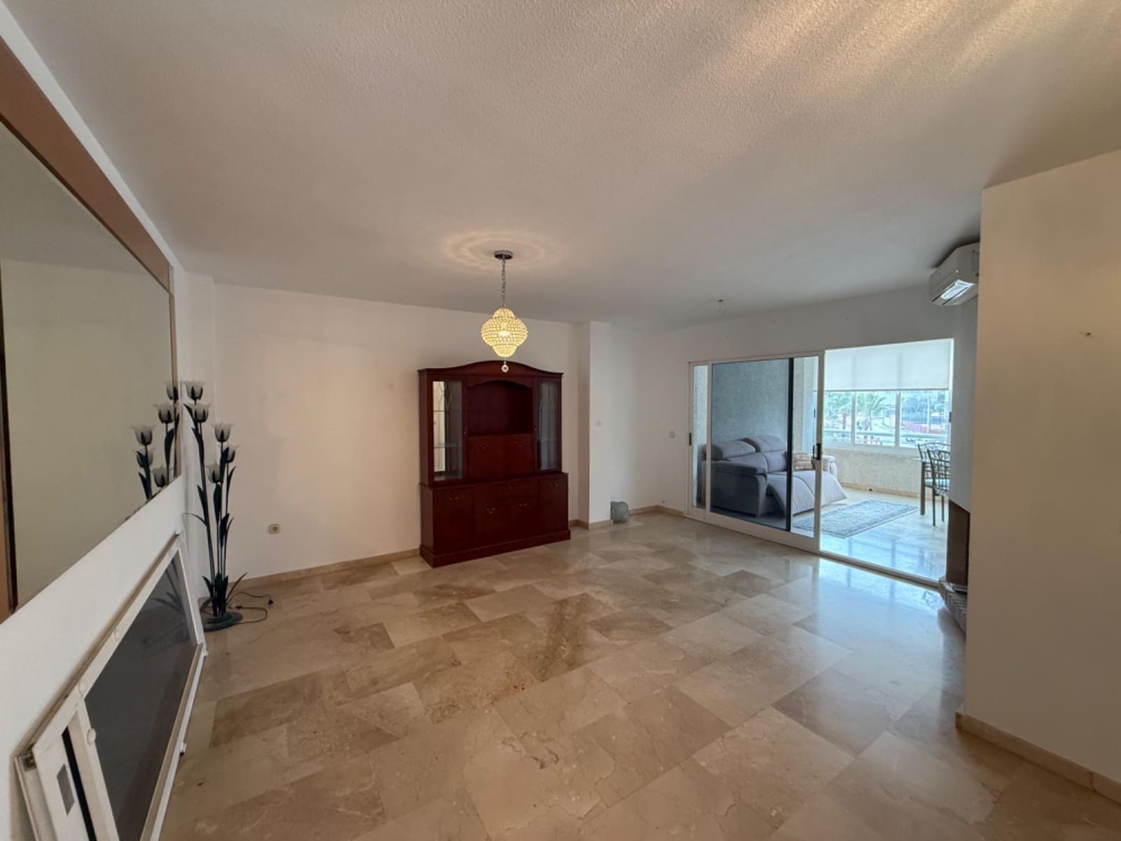 2 makuuhuone Huoneisto vuokrattavana paikassa Albir - 1 500 € (Ref: 9721634)