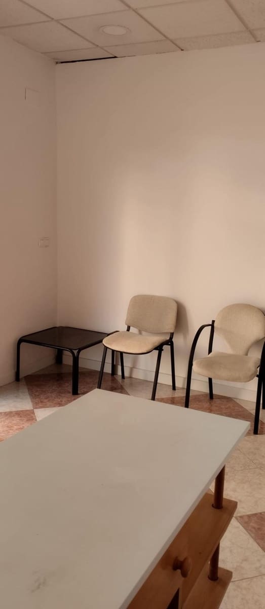 Bureau à louer à Benidorm - 1 100 € (Ref: 9721635)