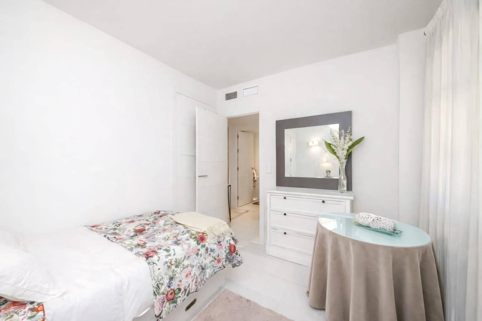 Piso de 3 habitaciones en Finestrat en venta con piscina - 525.000 € (Ref: 9721637)