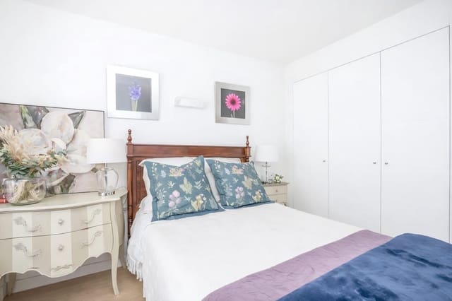 Piso de 3 habitaciones en Finestrat en venta con piscina - 525.000 € (Ref: 9721637)