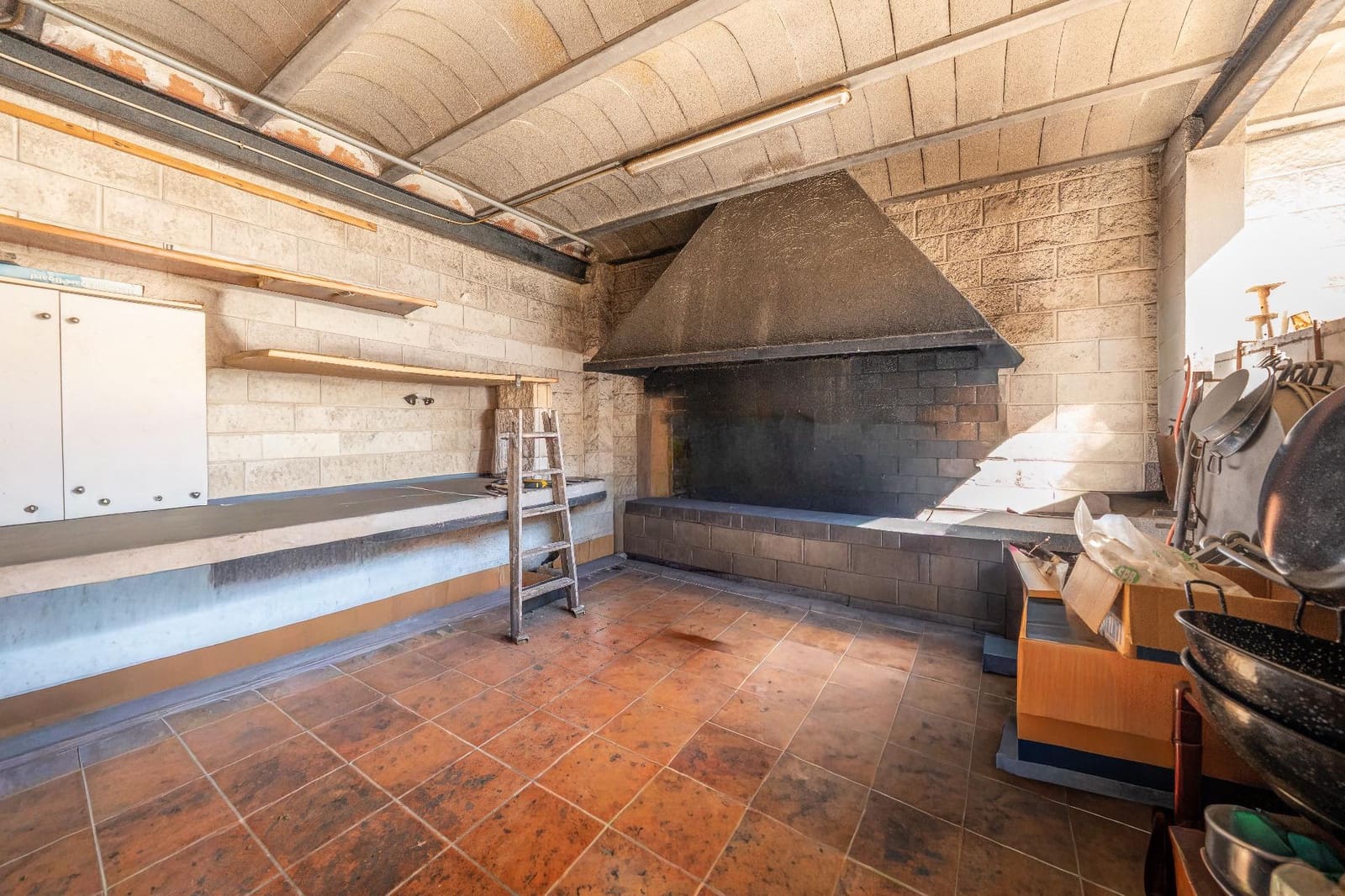 Negocio de 4 habitaciones en Palma de Gandía en venta - 500.000 € (Ref: 9721638)