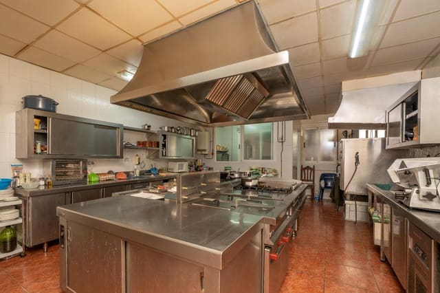 4 soveværelse Erhverv til salg i Palma de Gandía - € 500.000 (Ref: 9721638)