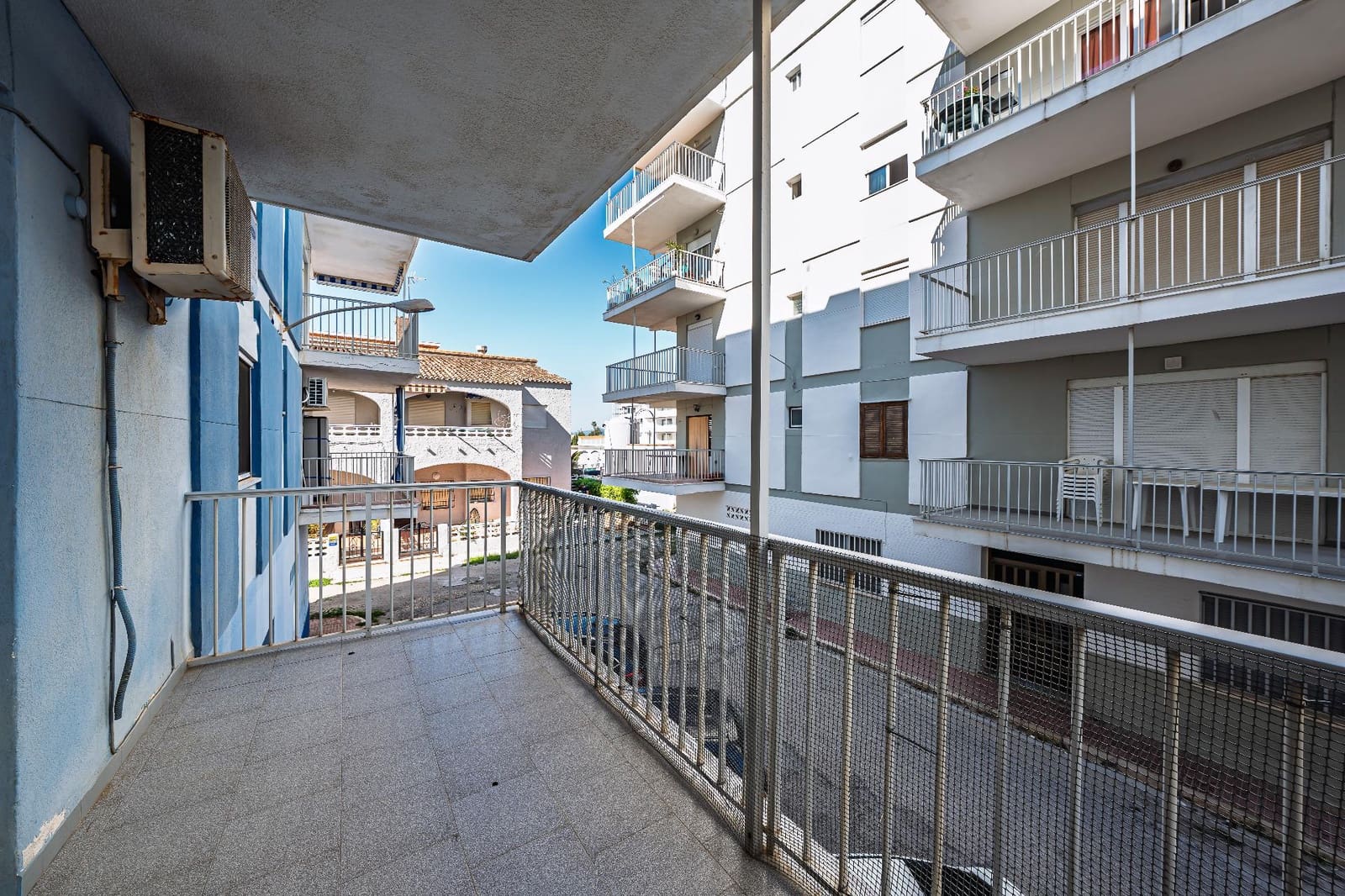 Apartamento de 3 habitaciones en Piles en venta con garaje - 150.000 € (Ref: 9732051)