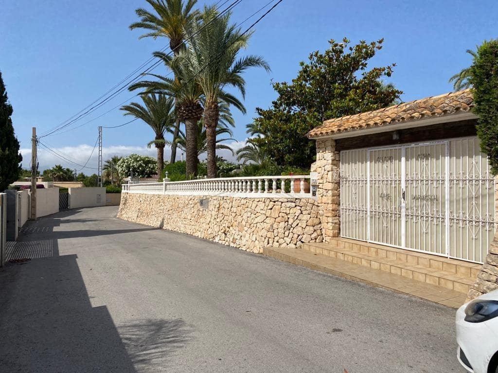 6 sovrum Villa till salu i Benissa med pool garage - 1 150 000 € (Ref: 9735534)