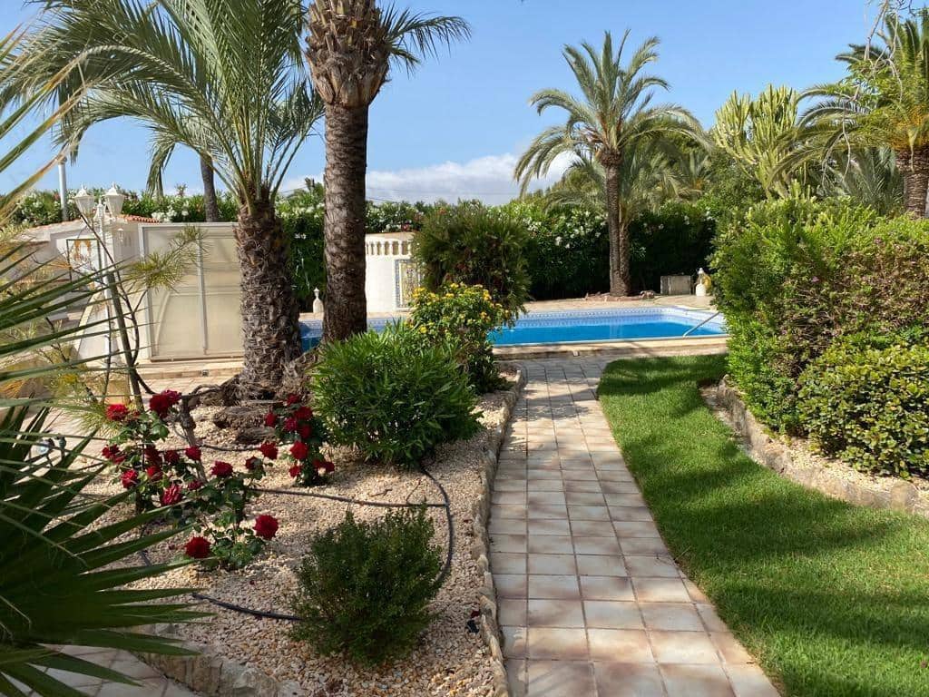 6 sovrum Villa till salu i Benissa med pool garage - 1 150 000 € (Ref: 9735534)