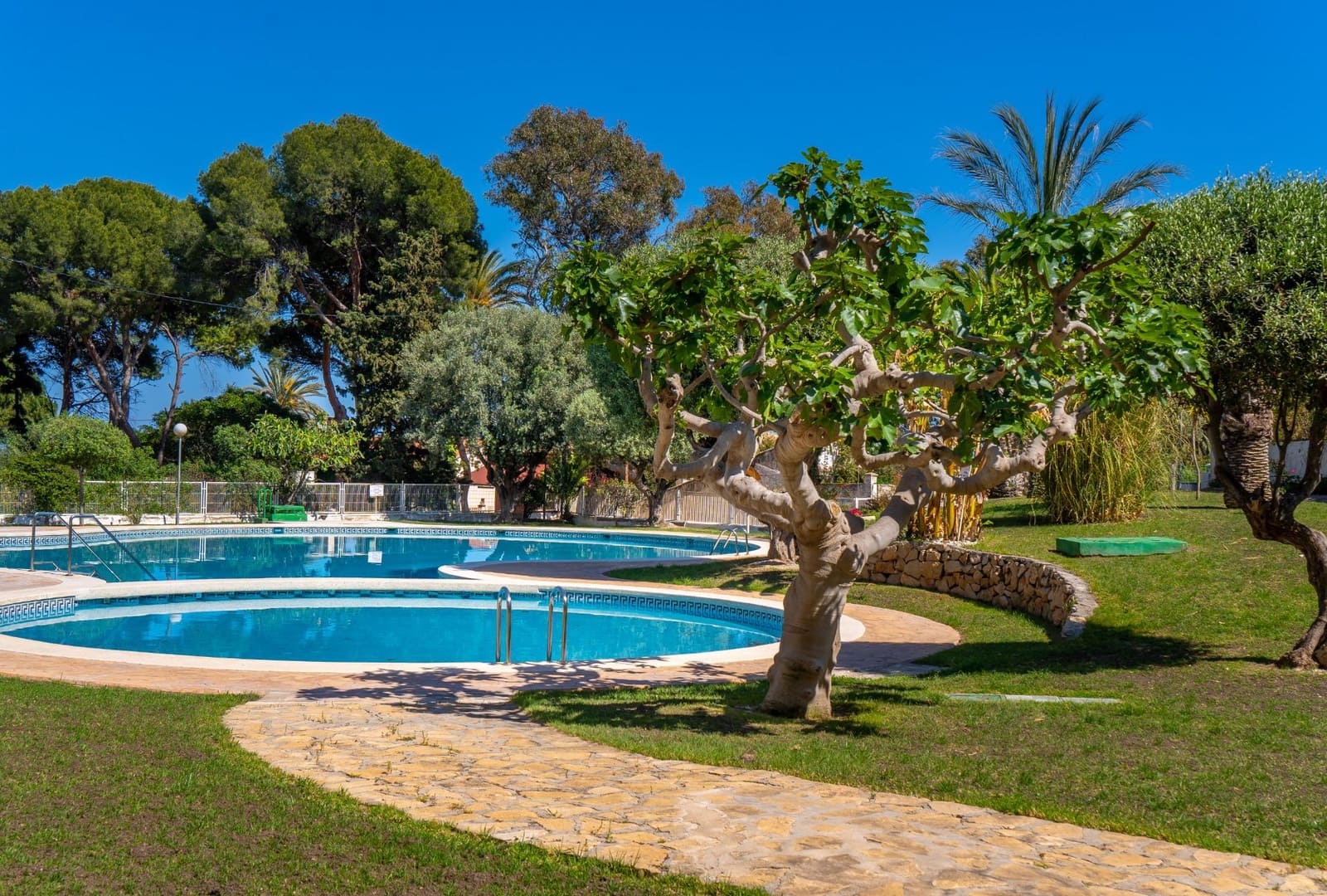 3 soveværelse Rækkehus til salg i La Villajoyosa / Vila Joiosa med swimmingpool - € 377.000 (Ref: 9735537)