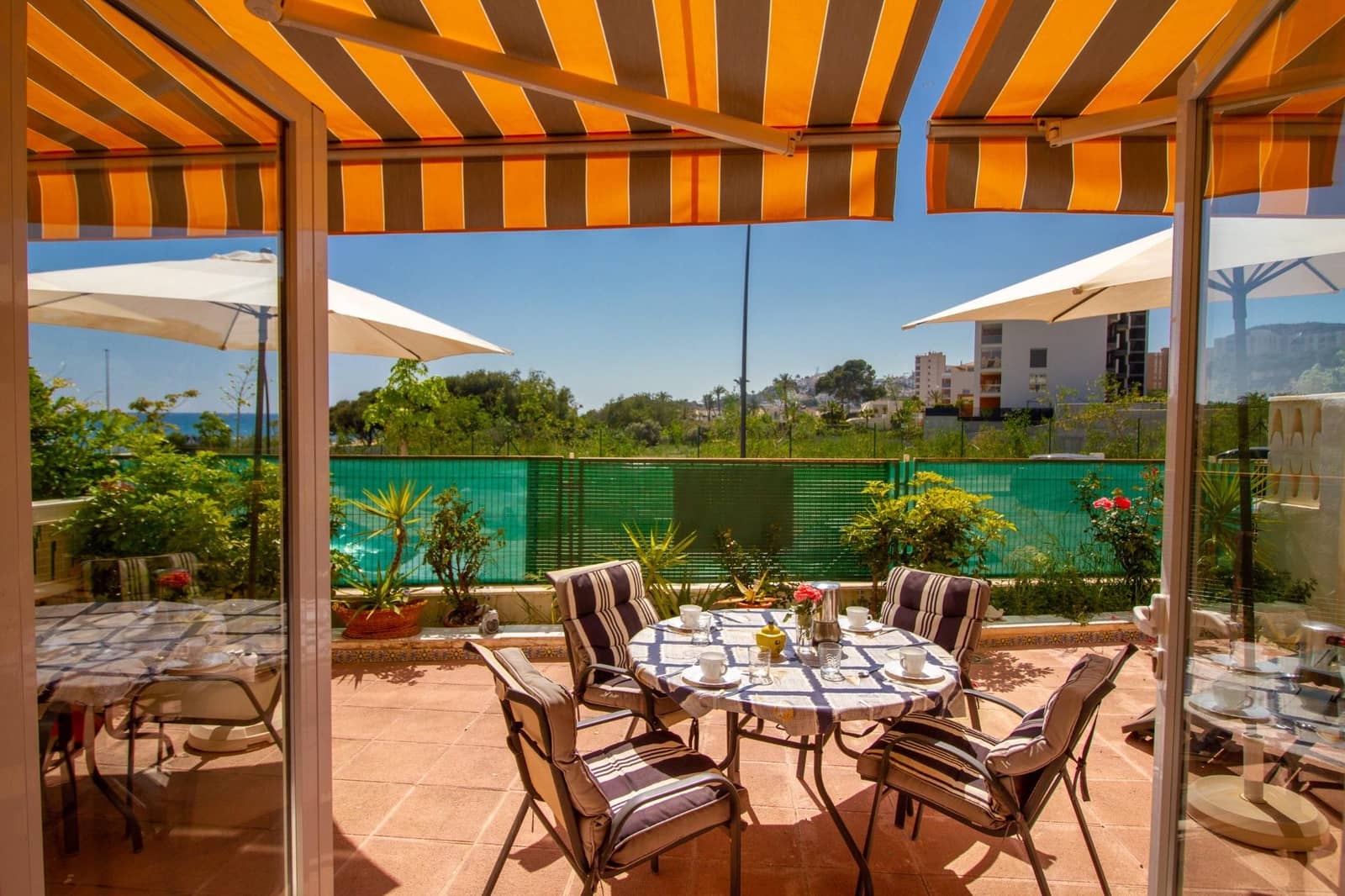 3 soveværelse Rækkehus til salg i La Villajoyosa / Vila Joiosa med swimmingpool - € 377.000 (Ref: 9735537)