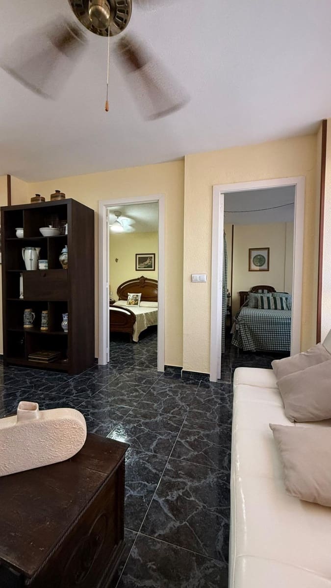 2 bedroom Apartment for sale in Benidorm with garage - € 189,000 (Ref: 9735539)