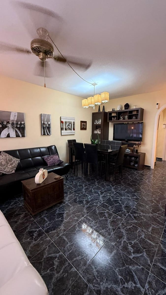 2 bedroom Apartment for sale in Benidorm with garage - € 189,000 (Ref: 9735539)