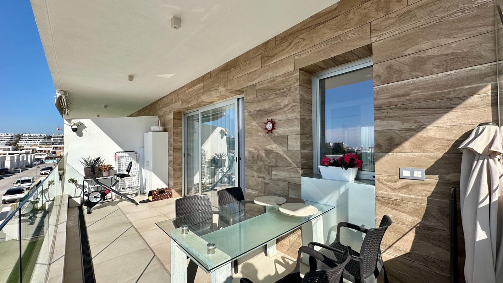 2 soveværelse Penthouse til leje i Finestrat med swimmingpool garage - € 1.690 (Ref: 9735541)