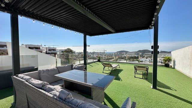 Penthouse de 2 chambres à louer à Balcón de Finestrat - Terra Marina, Finestrat avec piscine garage - 1 690 € (Ref: 9735541)