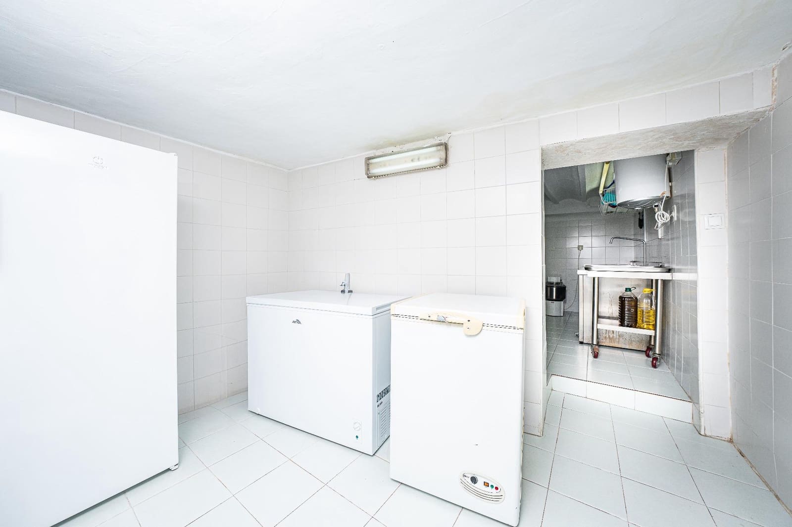 2 bedroom Commercial for sale in La Villajoyosa / Vila Joiosa - € 299,000 (Ref: 9735542)