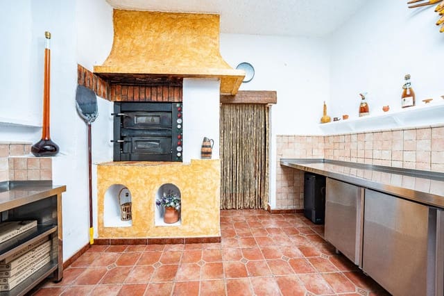 2 bedroom Commercial for sale in Poble Nou - Montiboli, La Villajoyosa / Vila Joiosa - € 299,000 (Ref: 9735542)