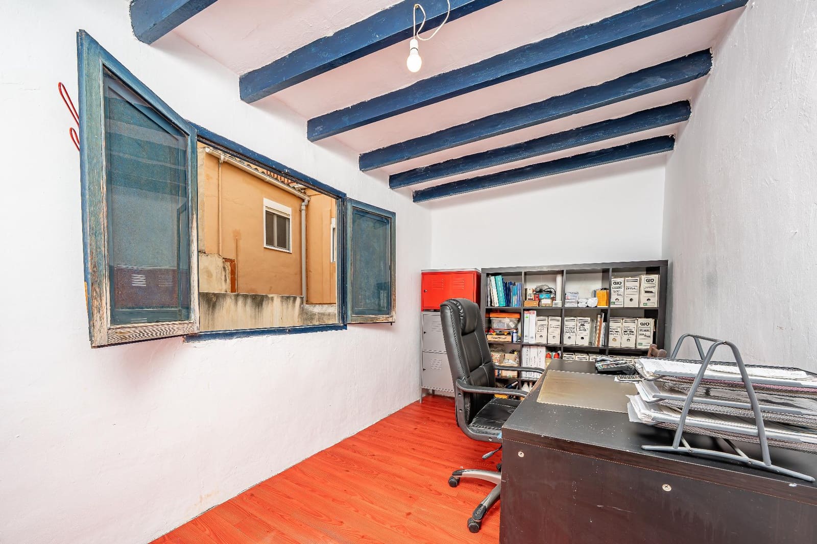 2 bedroom Commercial for sale in La Villajoyosa / Vila Joiosa - € 299,000 (Ref: 9735542)