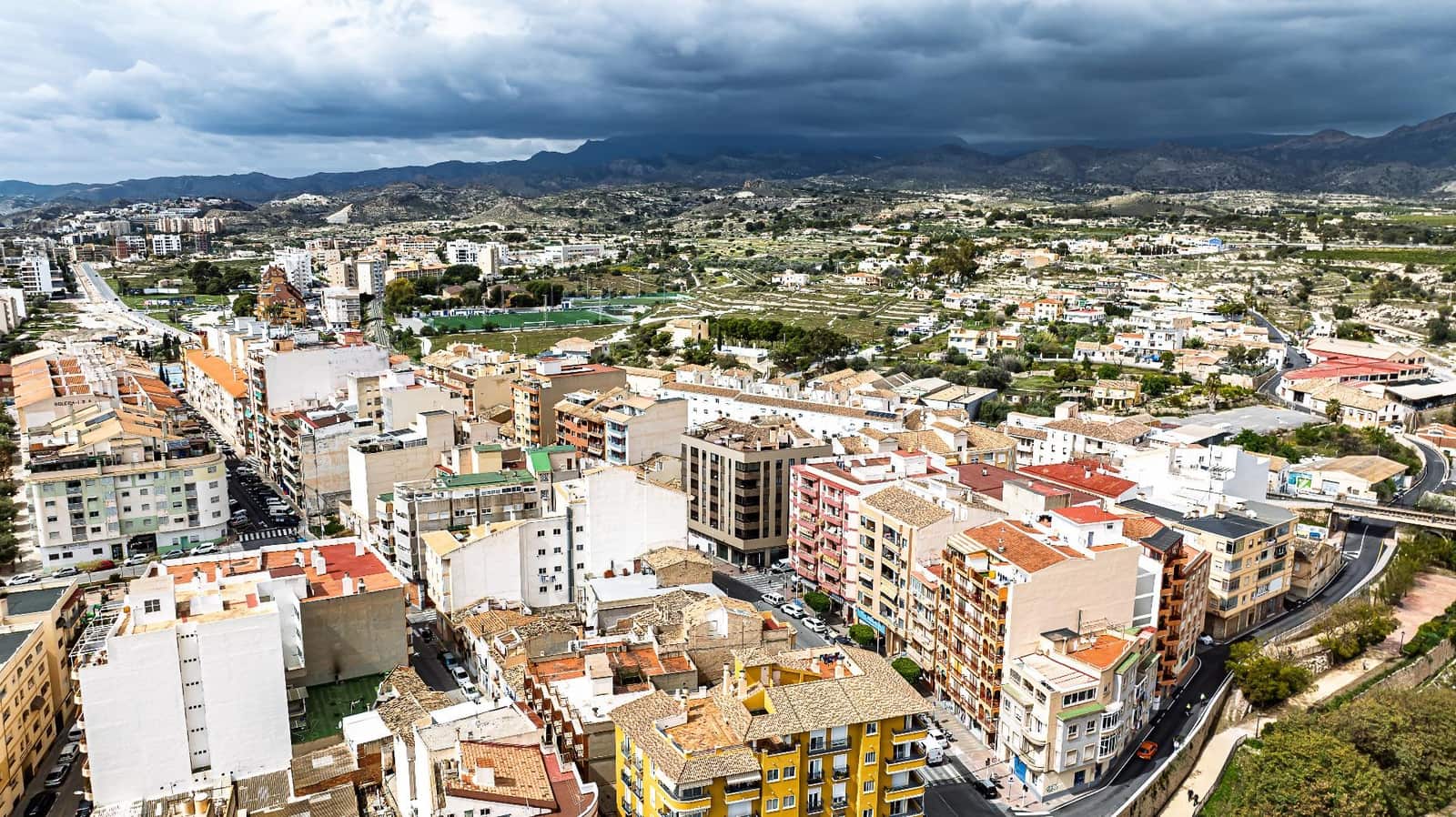 2 bedroom Commercial for sale in La Villajoyosa / Vila Joiosa - € 299,000 (Ref: 9735542)