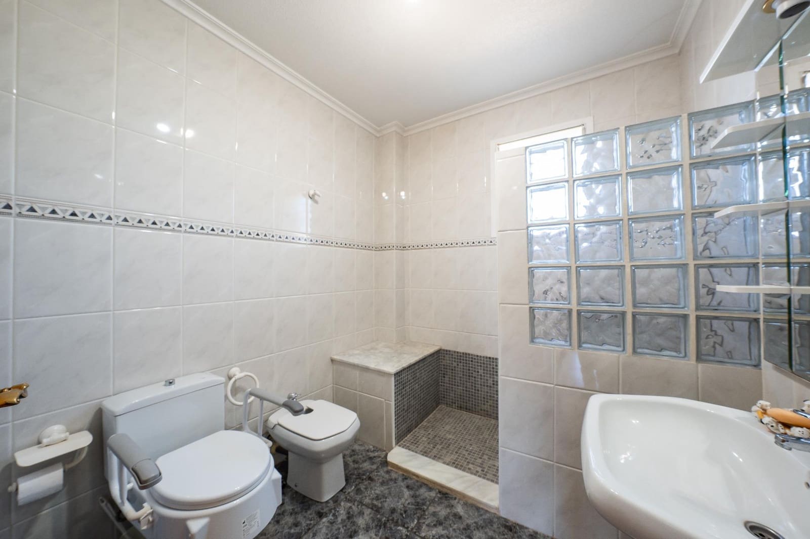 6 soveværelse Villa til salg i Elche / Elx - € 380.000 (Ref: 9738494)