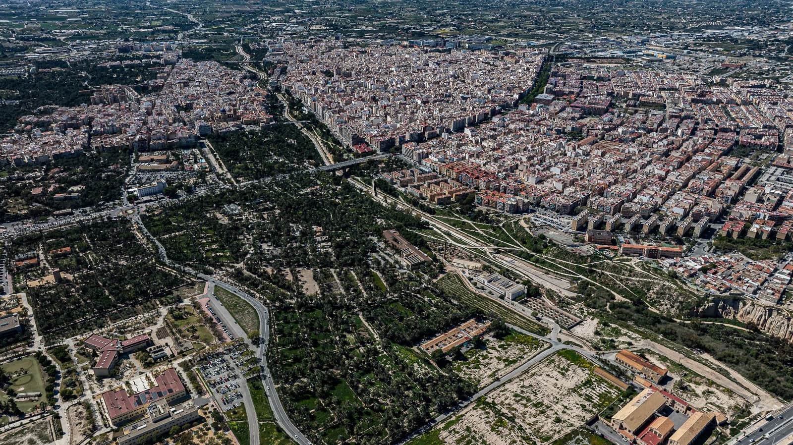 6 soveværelse Villa til salg i Elche / Elx - € 380.000 (Ref: 9738494)