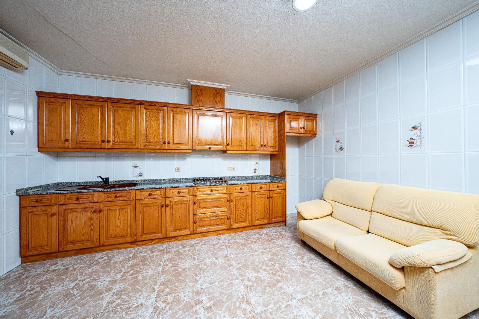 6 bedroom Villa for sale in Elche / Elx - € 380,000 (Ref: 9738494)