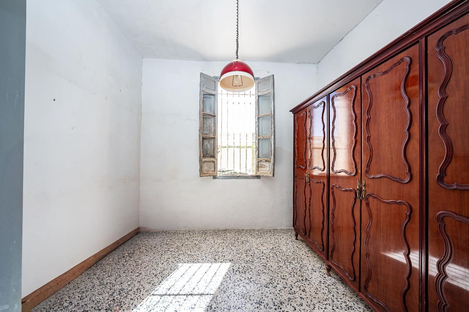 6 bedroom Villa for sale in Elche / Elx - € 380,000 (Ref: 9738494)
