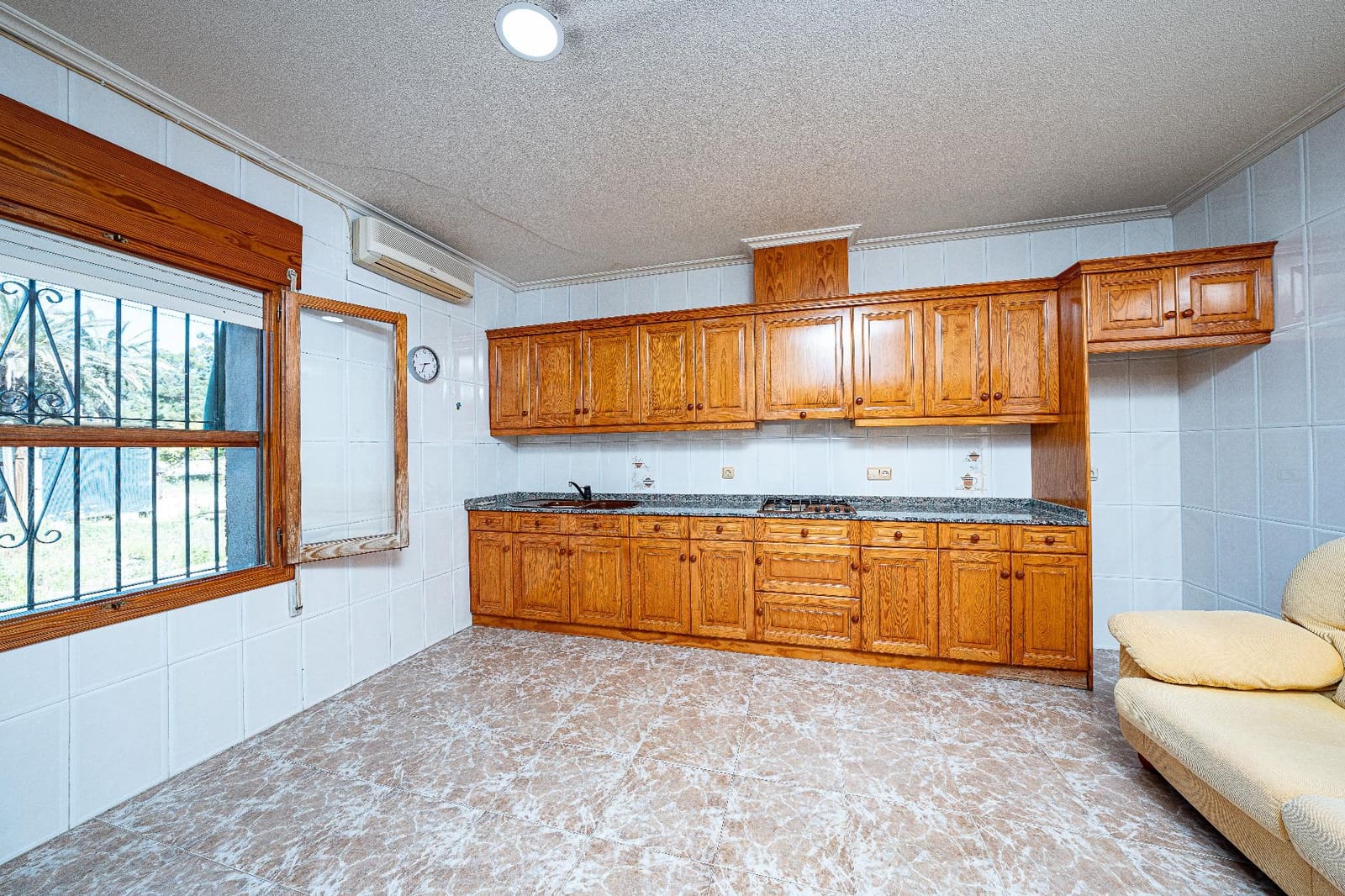 6 bedroom Villa for sale in Elche / Elx - € 380,000 (Ref: 9738494)
